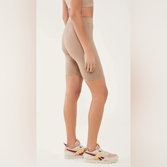 NWT Good American Essential Lounge Bike Shorts - Picture 5 of 14